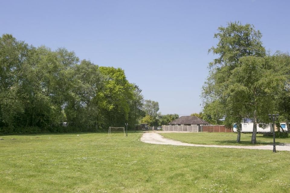 Terraced house, BBQ. Pet Friendly. Lulworth Mews Vacation rental in Wool