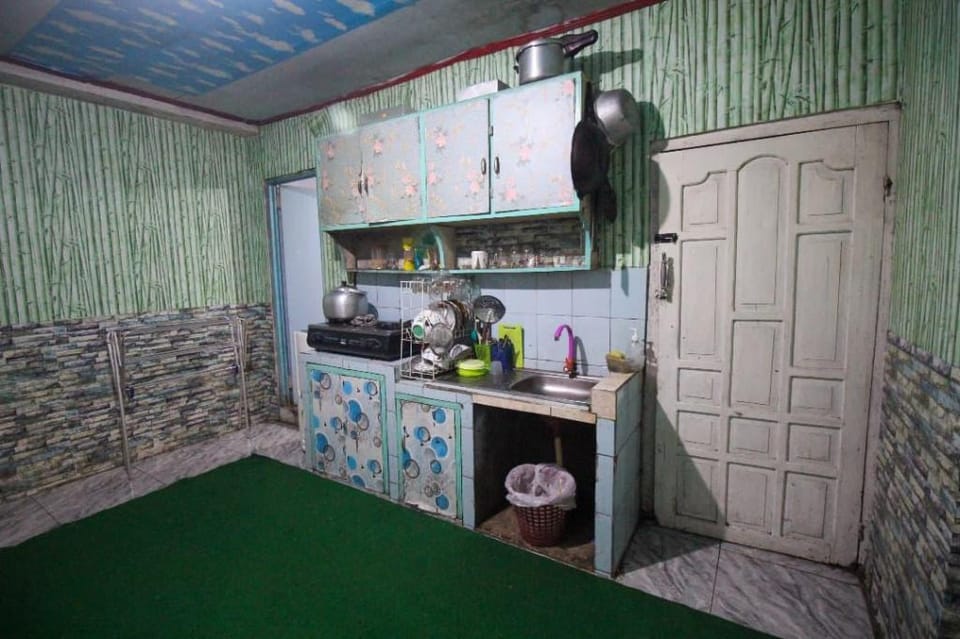 HOMESTAY QONITA SYARIAH Vacation rental in Indonesia