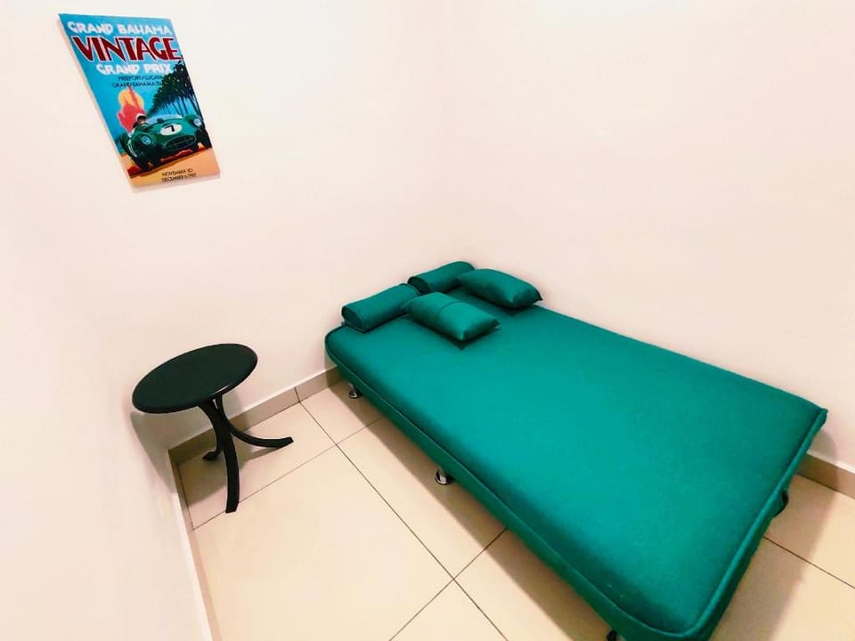 B1706 Ksl Apt 2R12P 1min go Ksl City Mall near CIQ Apartment in Johor Bahru
