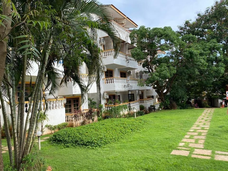 PS Holiday Homes B5-SF Apartment in Candolim