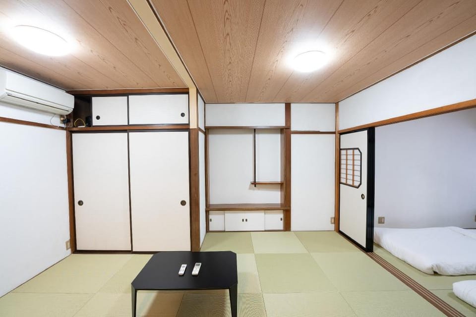 Japanese Private House with 3 Bedrooms  Vacation rental in Kanazawa