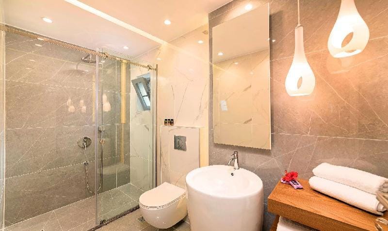 Mistral Suite Heated Pool Apartment in Crete