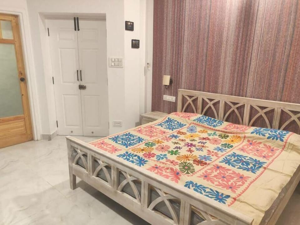 City Centre Chic Bedroom+Living +kitchen Vacation rental in Rajasthan