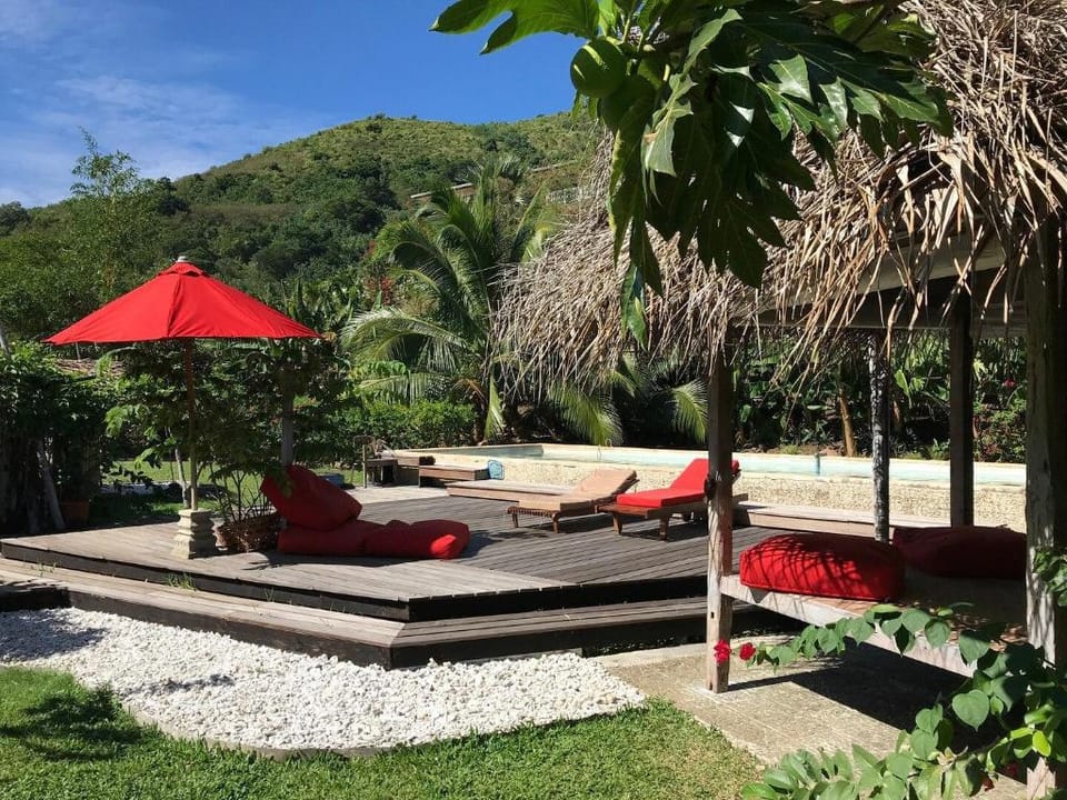 Bungalow SeaShell avec bain privé, air conditionné Vacation rental in Moorea-Maiao