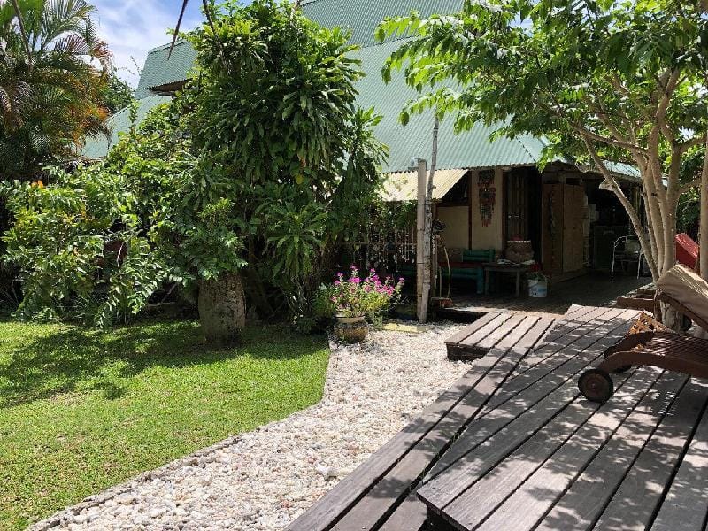 Secret house 3 ch avec jacuzzi et piscine partagée Vacation rental in Moorea-Maiao
