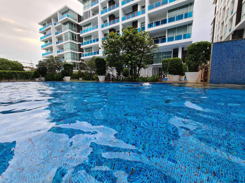 My Resort HuaHin WaterPark BunkBed Family PoolView Apartment in Nong Kae