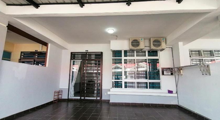 Desaru City 5GWifi Netflix 24LV9 By De Home Vacation rental in Johor