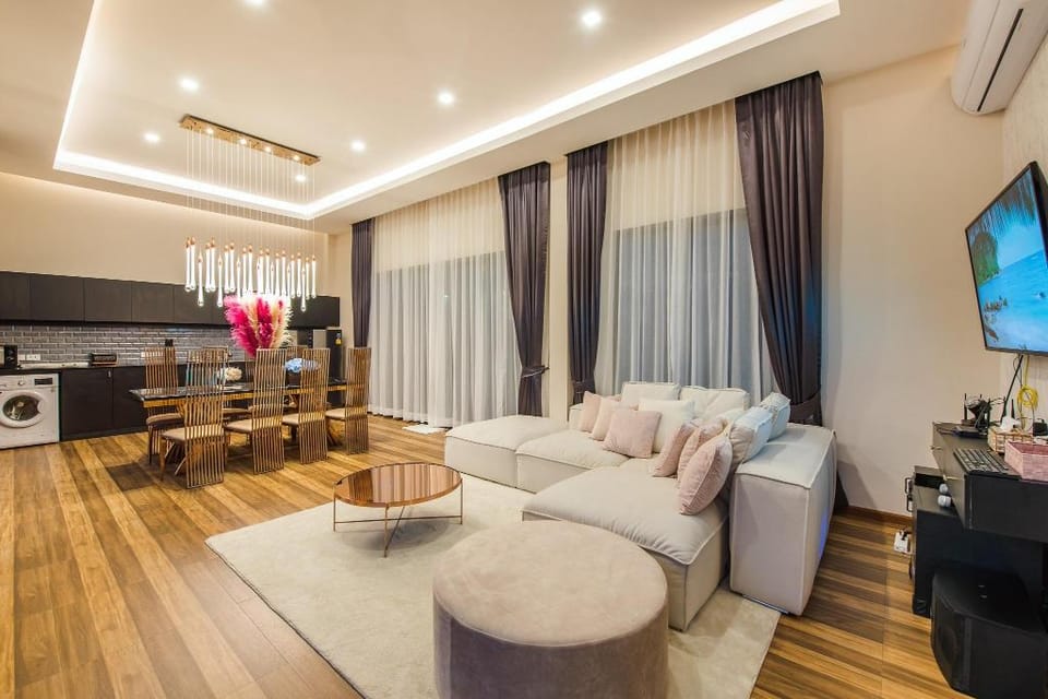 Orange Pool Villa บ้านพักตากอากาศส่วนตัว ชะอำ Villa in Thailand