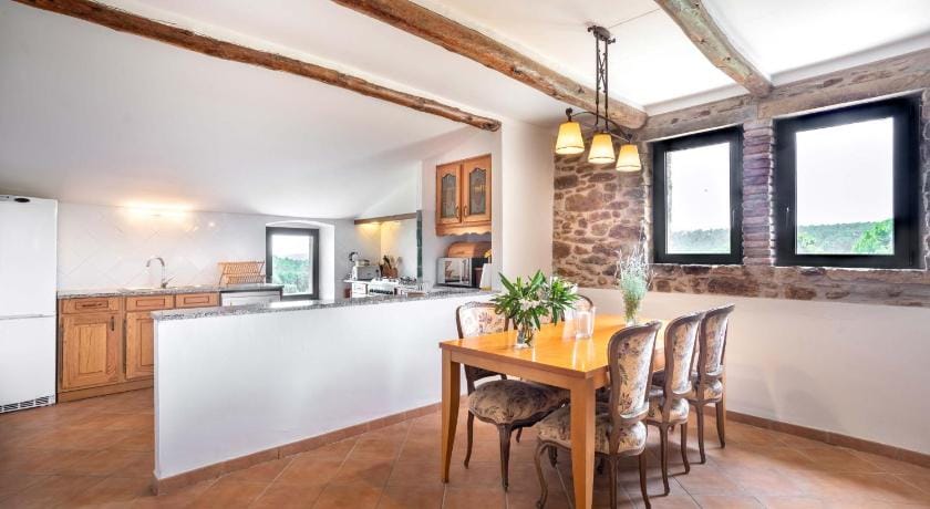 Can Muni Country House in Baix Empordà