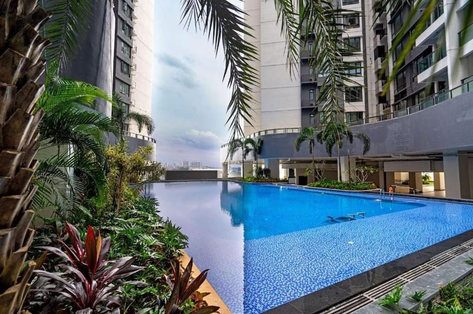 Luxurious Seaview 2B @ R&F Mall by SC Homestay Apartment in Johor Bahru