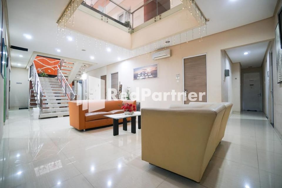 Tirta Mansion Lippo Karawaci Mitra RedDoorz Hotel in West Java