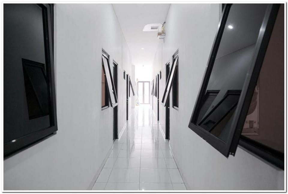 RedDoorz near Kota Tua 2 Hotel in Jakarta