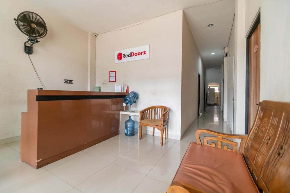 RedDoorz near Taman Wisata Alam Punti Kayu Palembang 2 Hotel in Indonesia