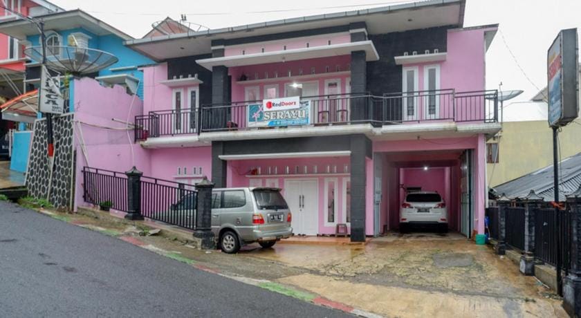 RedDoorz Syariah near Telaga Warna Dieng Vacation rental in Indonesia