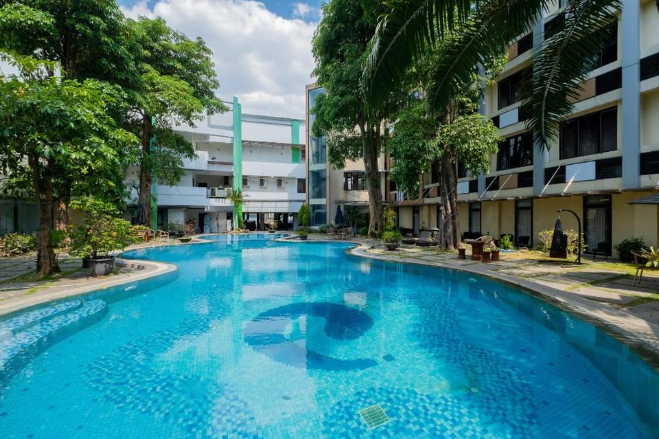 RedDoorz Premium @ Jalan Veteran Bojonegoro Hotel in East Java