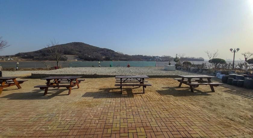 ganghwa keurobapensyeon Bed and Breakfast in Gyeonggi-do