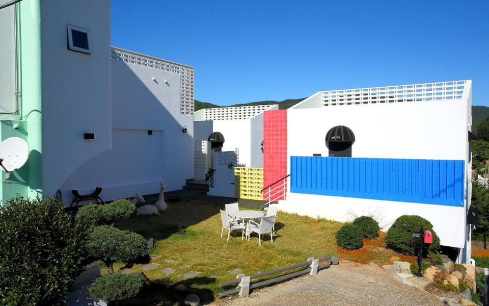 namhae elnidonamhae rijoteu Bed and Breakfast in South Korea