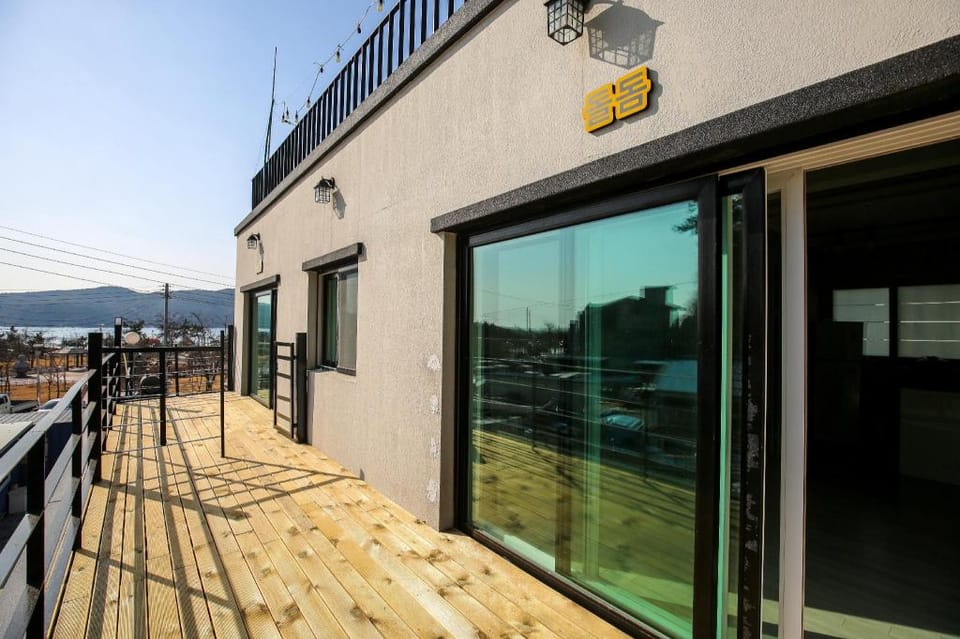 pohang yangpodeungdae pensyeon Bed and Breakfast in South Korea