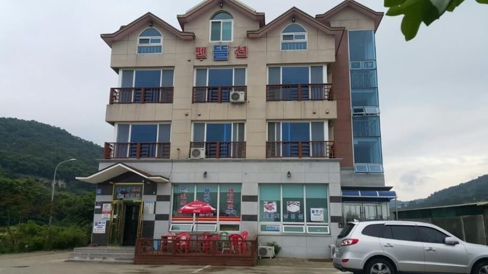 yeosu ddeul pensyeon Bed and Breakfast in South Korea