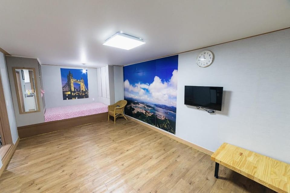 tongyeong seanrejideonseu Bed and Breakfast in South Korea