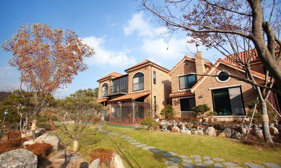 Gapyeong Kume Pension Bed and Breakfast in Gyeonggi-do