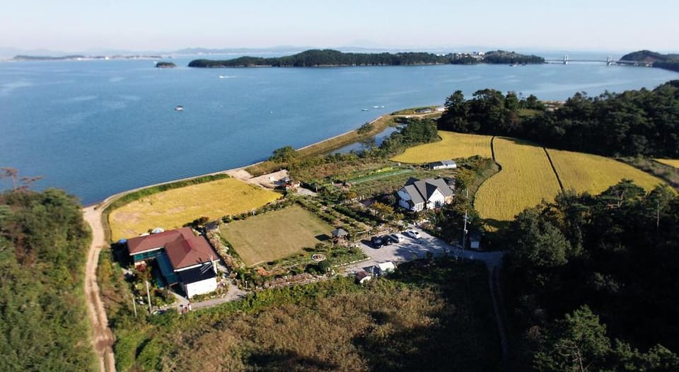 Anmyeondo Pension Ing Bed and Breakfast in South Korea