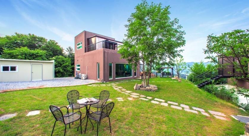 Kapyeong Lev Pension Bed and Breakfast in Gyeonggi-do