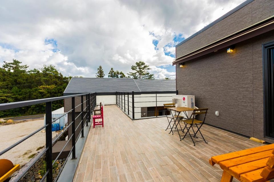 Jeju batdol guesthouse Hotel in South Korea