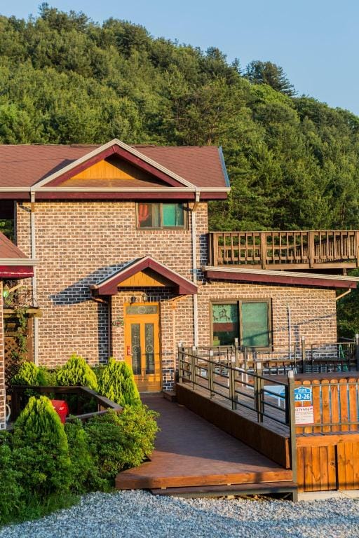 Gapyeong hatteuneun supsok pension Bed and Breakfast in Gyeonggi-do
