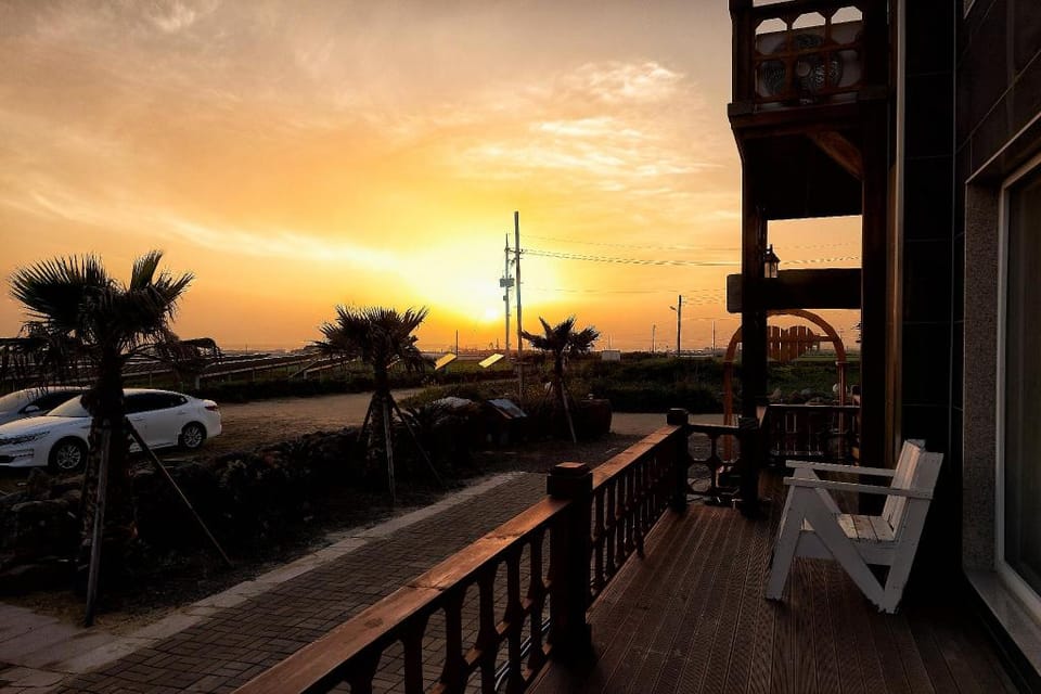 jejue momulda kids pension Bed and Breakfast in South Korea