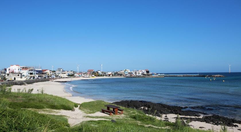 jeju lunamar pension Bed and Breakfast in South Korea
