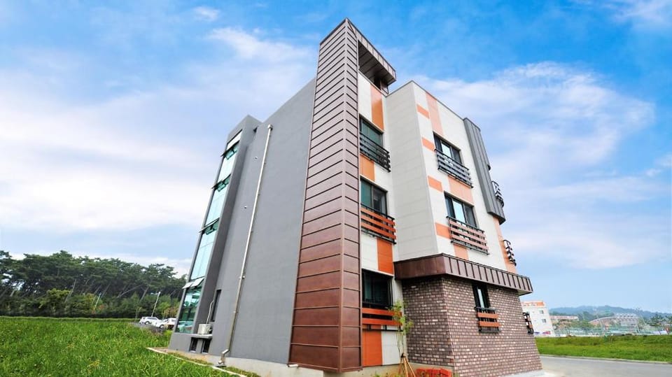 daecheon mud gongju pension Bed and Breakfast in South Korea