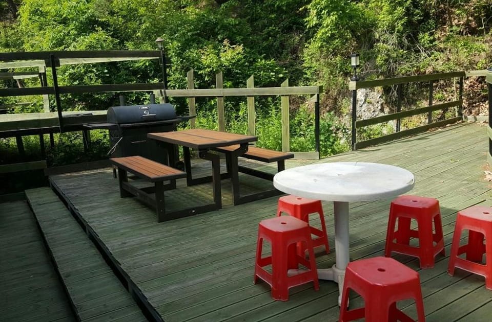 andong looksglampingandpam Bed and Breakfast in South Korea