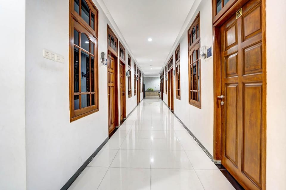 Hotel O Parang Kusumo Residence Hotel in Surabaya