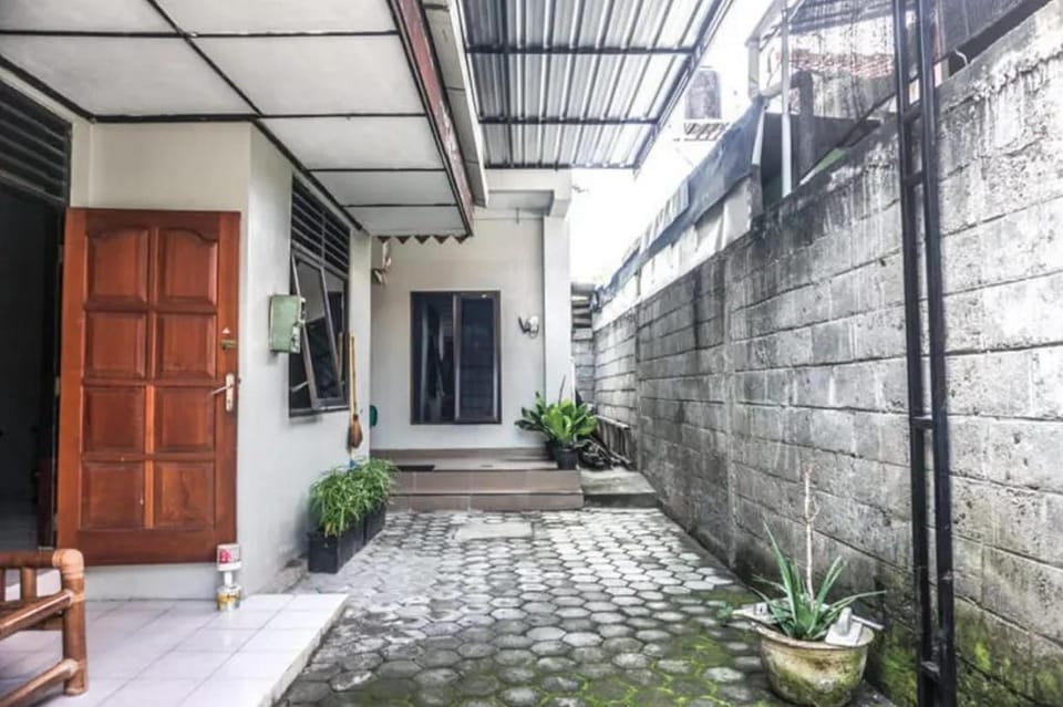 RedDoorz @ Berlian Homestay Malioboro Yogyakarta Vacation rental in Yogyakarta