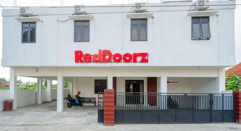 RedDoorz Syariah near Universitas Jenderal Soedirman 2 Hotel in Indonesia