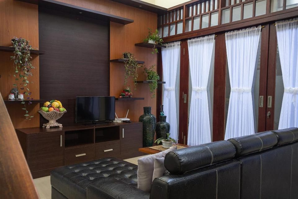 Cozy Homestay at Dago Atas and near Dago Golf Vacation rental in Bandung