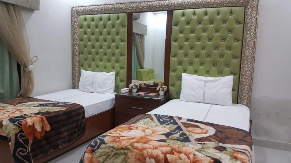 Lavish inn Guest House Hotel in Karachi