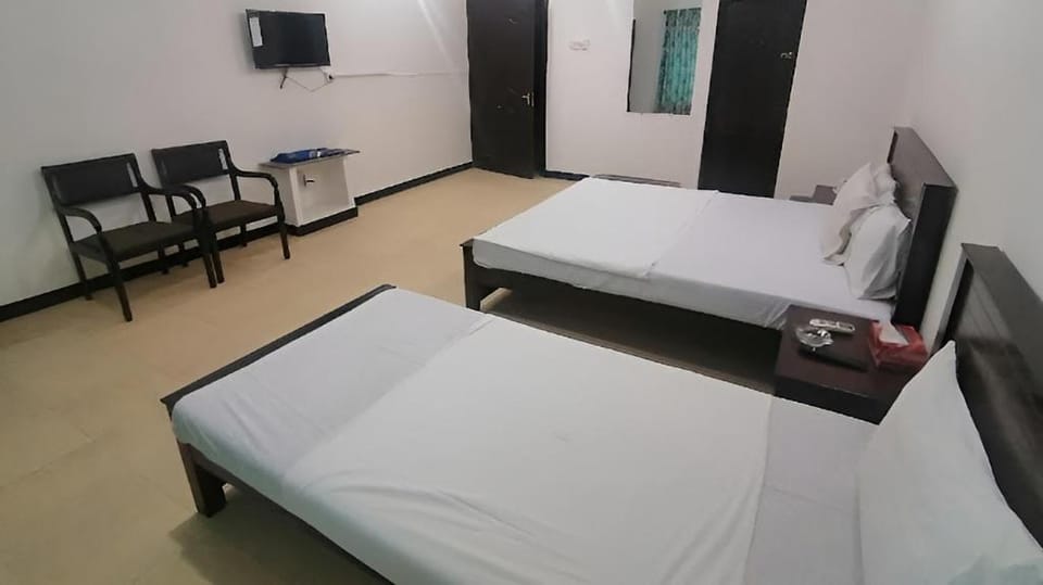 Lux Lounge Guest House Hotel in Islamabad