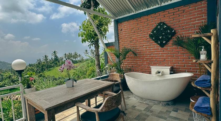 Moondock Luxury Camp Luxury tent in Bali