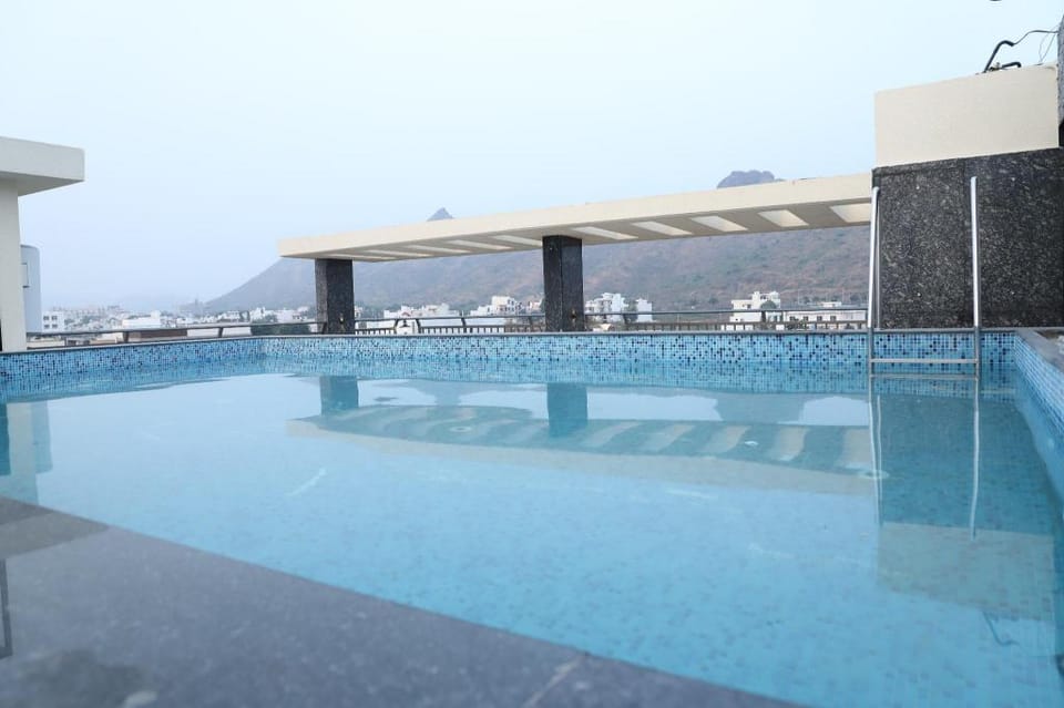 clover inn Hotel in Udaipur