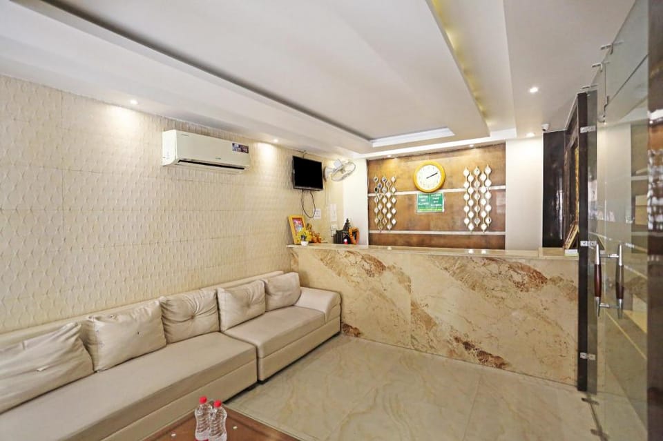 Hotel Iconic Suite - Near Delhi Airport Hotel in New Delhi
