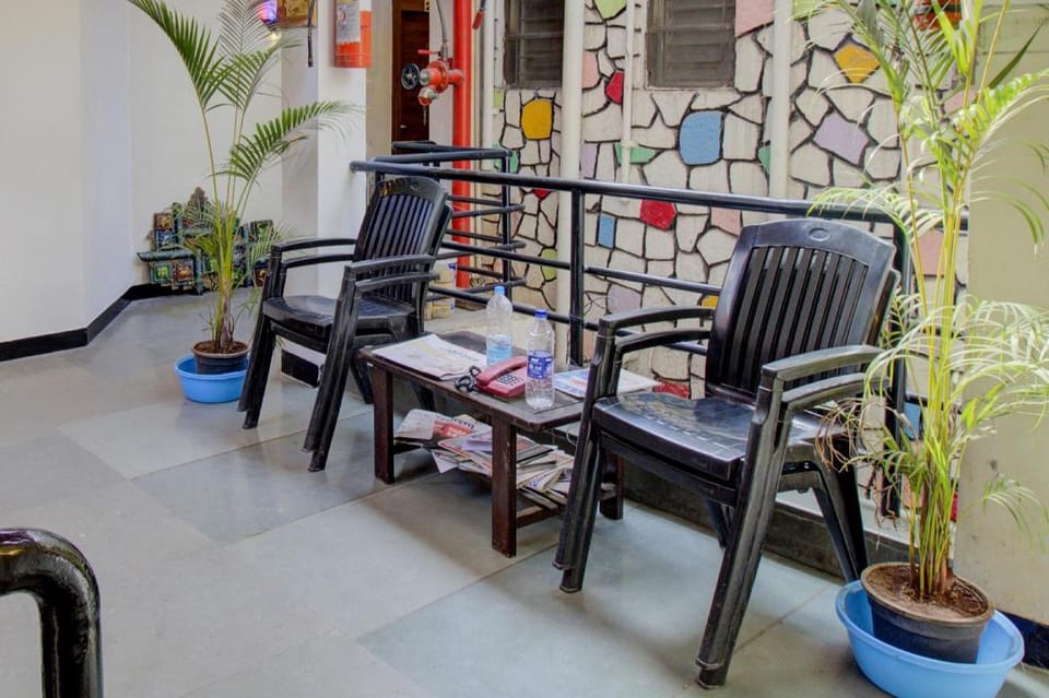 Hotel O By OYO Saroj Hotel in Maharashtra