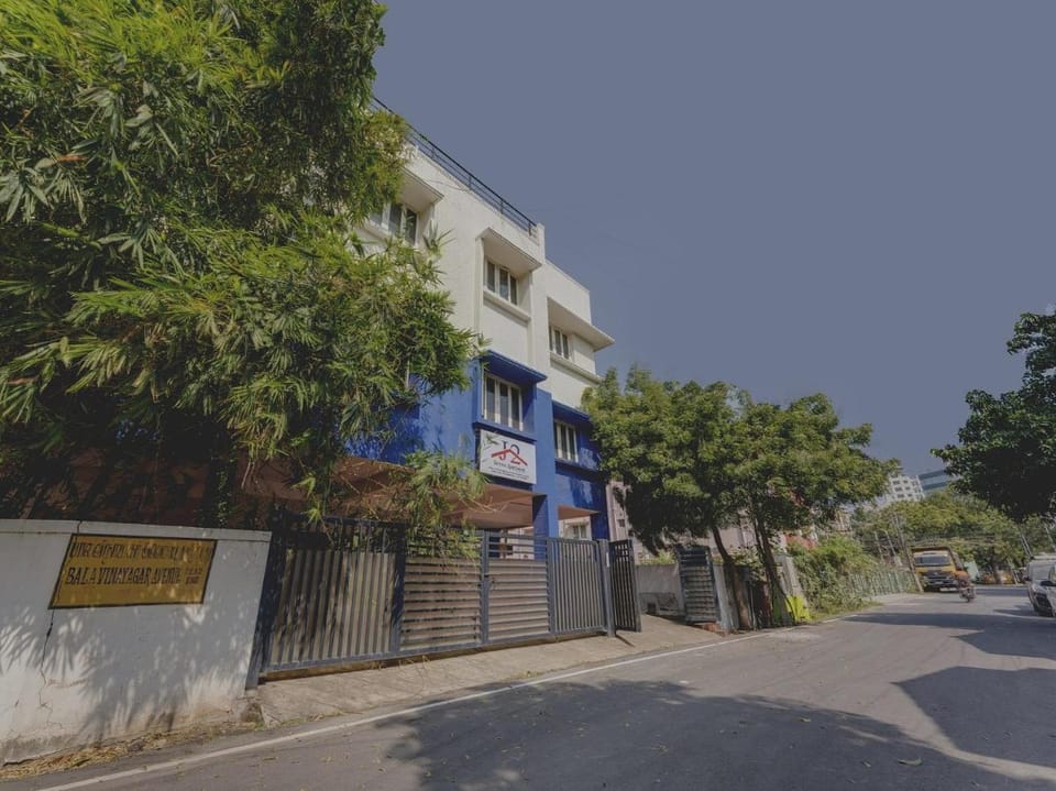 Hotel O J2 Service Apartment Hotel in Chennai