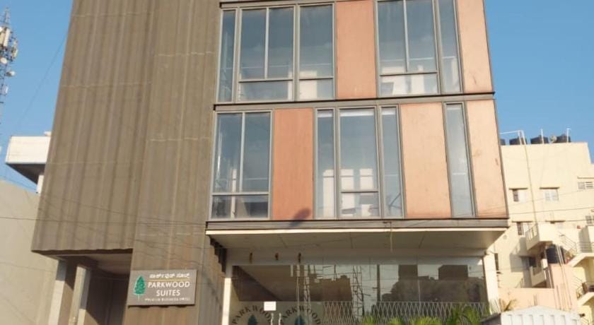 Parkwood Suites - Kadubeesanahalli Hotel in Bengaluru