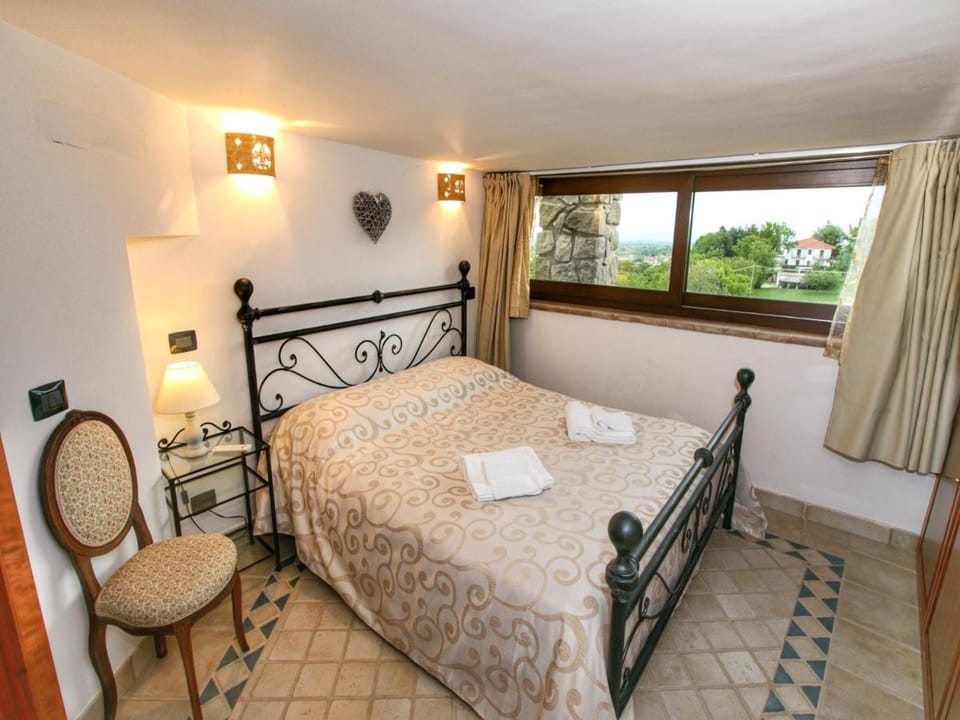 Peaceful Villa in Montefiascone with Bubble Bath Villa in Montefiascone