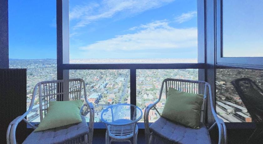 Splendid apartment S8-1A 1BR/1BA Pool&Gym Box Hill Apartment in Melbourne