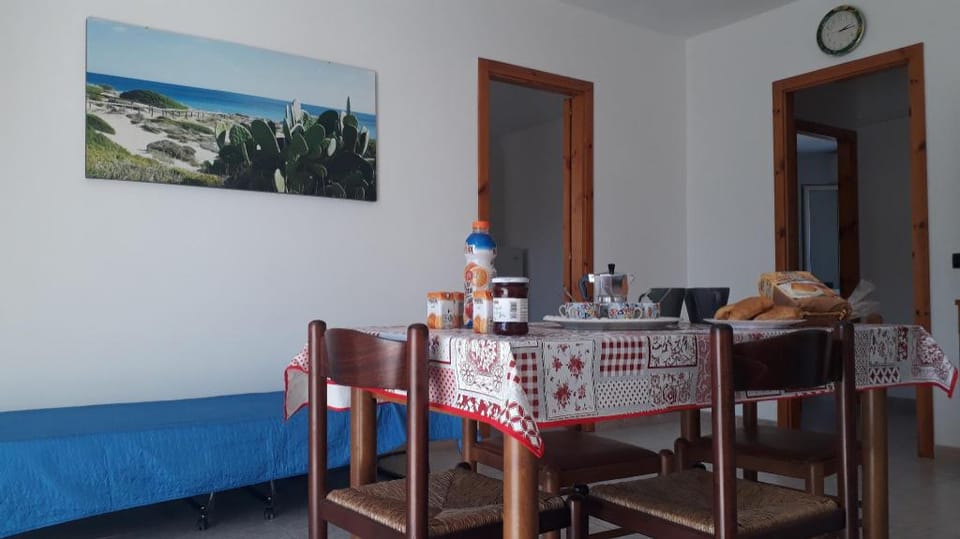 Charming Holiday Home Near The Beach With A Terrace Parking Available, Pets Apartment in Apulia