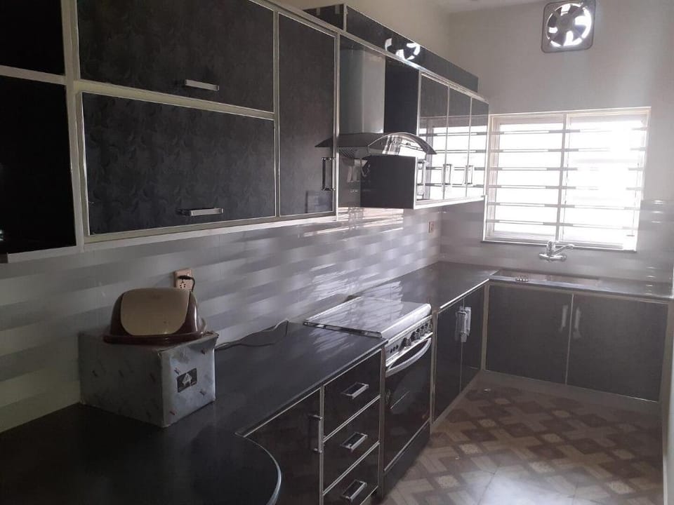 Luxurious House with affordable price Vacation rental in Lahore