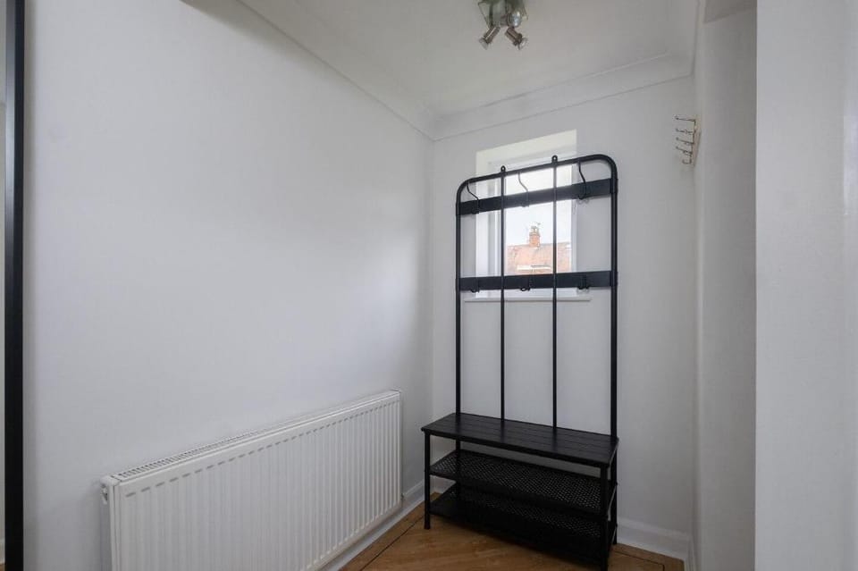 Arista House- 3 Bed with parking-sleeps up to 7! Vacation rental in England